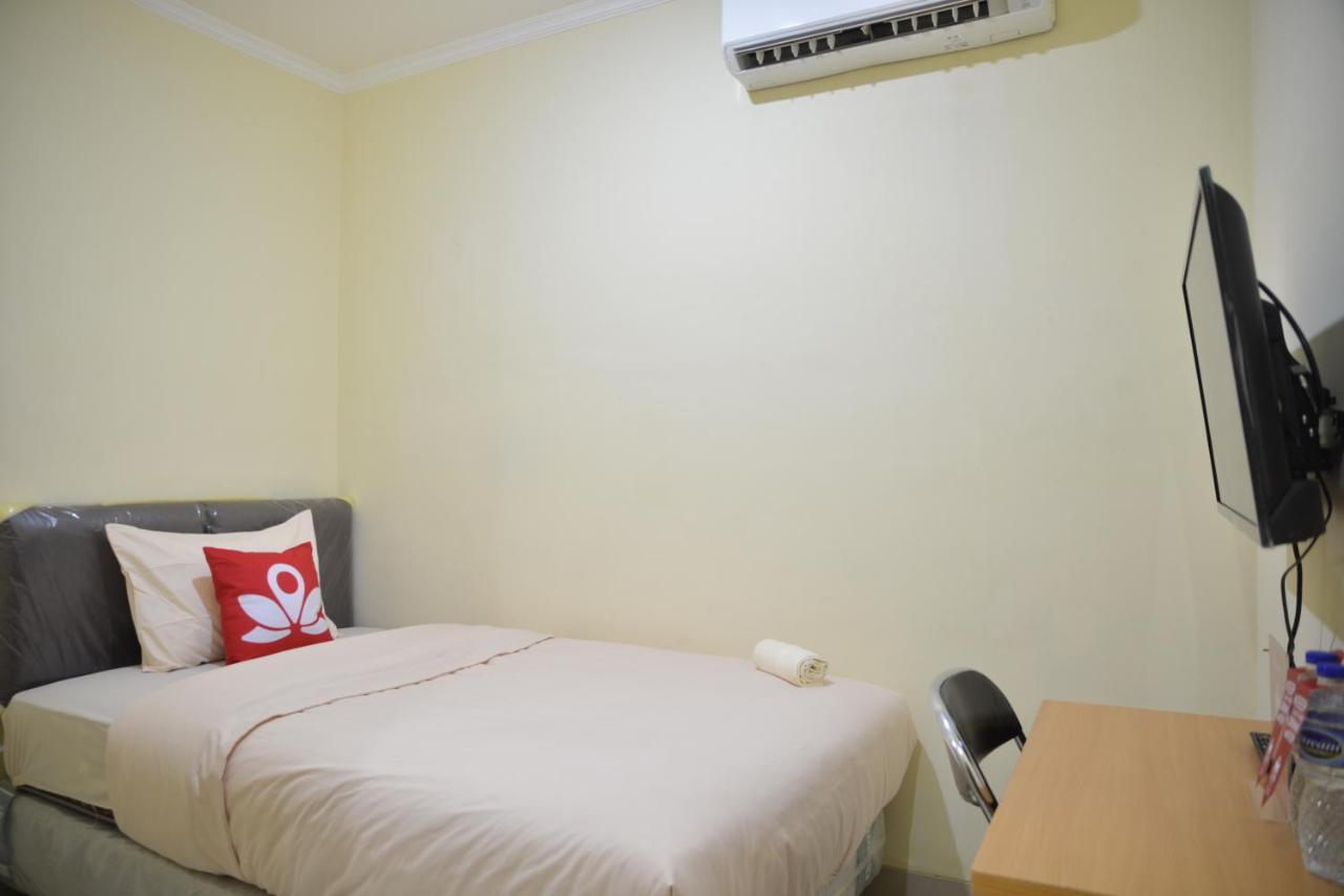 Zen Rooms Near Itc Roxy Mas Jakarta Exterior foto