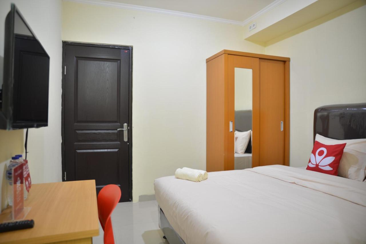Zen Rooms Near Itc Roxy Mas Jakarta Exterior foto