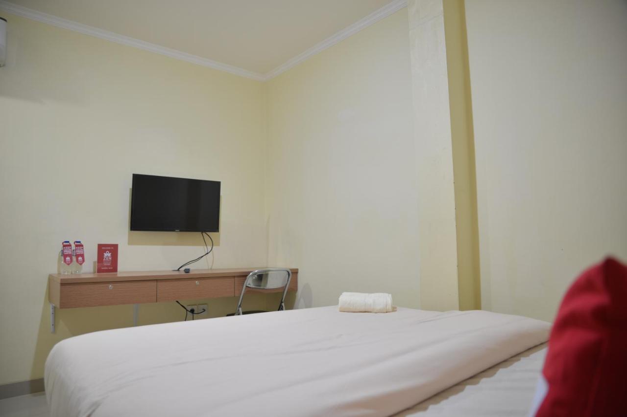 Zen Rooms Near Itc Roxy Mas Jakarta Exterior foto