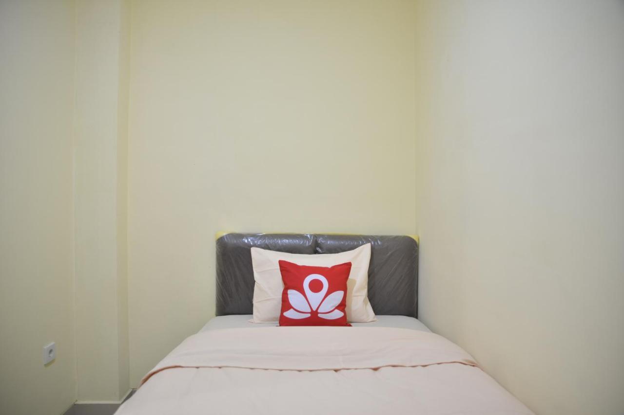 Zen Rooms Near Itc Roxy Mas Jakarta Exterior foto