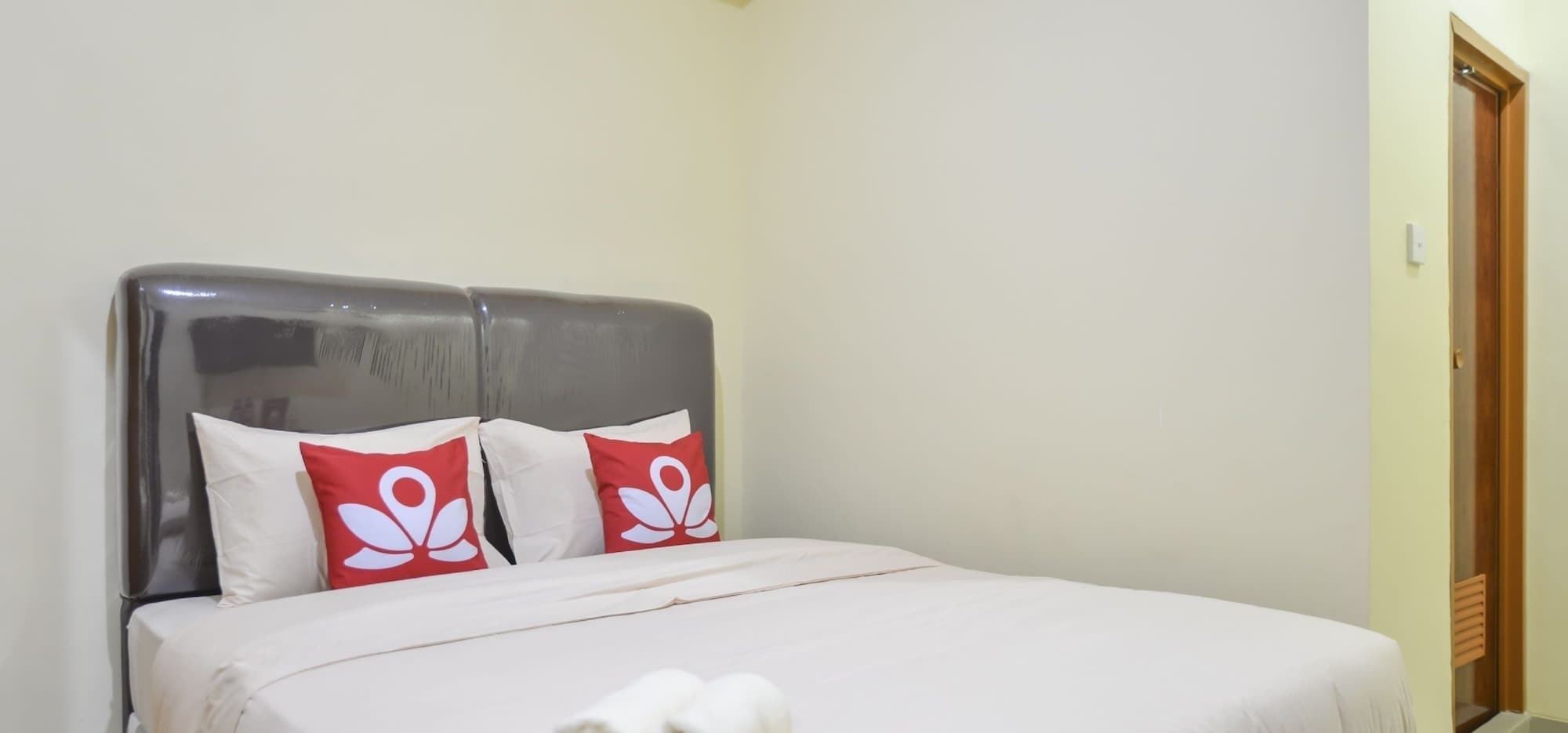 Zen Rooms Near Itc Roxy Mas Jakarta Exterior foto